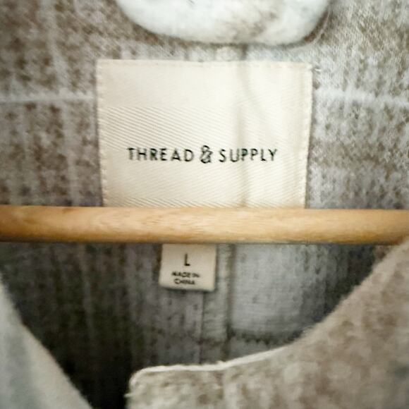 THREAD & SUPPLY | Shacket Plaid Oversized Warm Jacket Coat Taupe Combo | Large - Picture 4 of 8